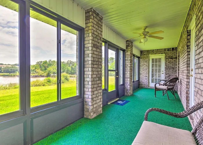 Waterfront W/ Florida Room! Holiday home *