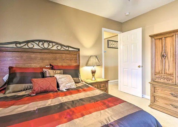Waterfront W/ Florida Room! Holiday home