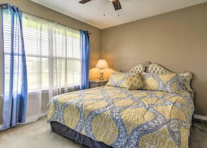Waterfront W/ Florida Room! *