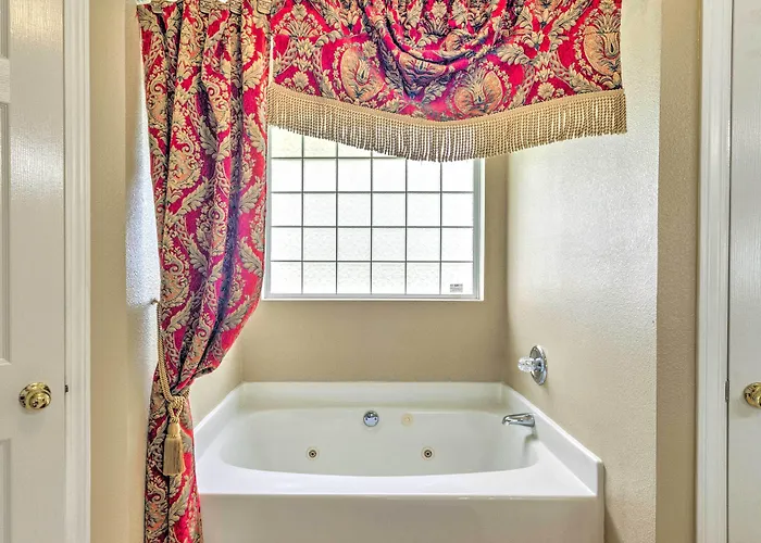 Waterfront W/ Florida Room! * Pensacola