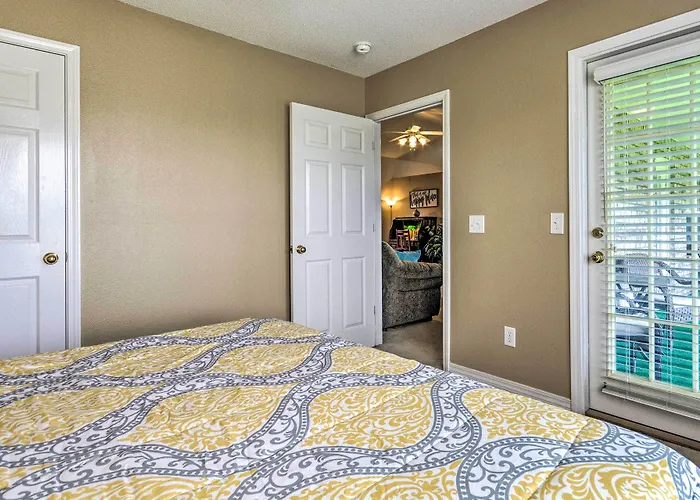 Holiday home Waterfront W/ Florida Room!