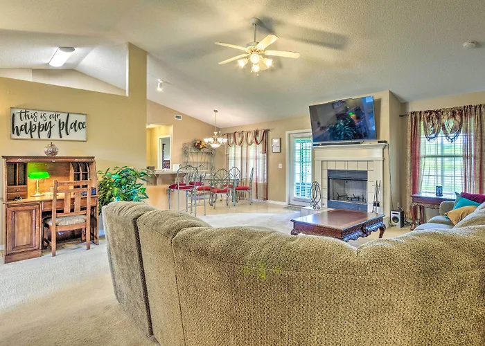 Waterfront W/ Florida Room! Holiday home